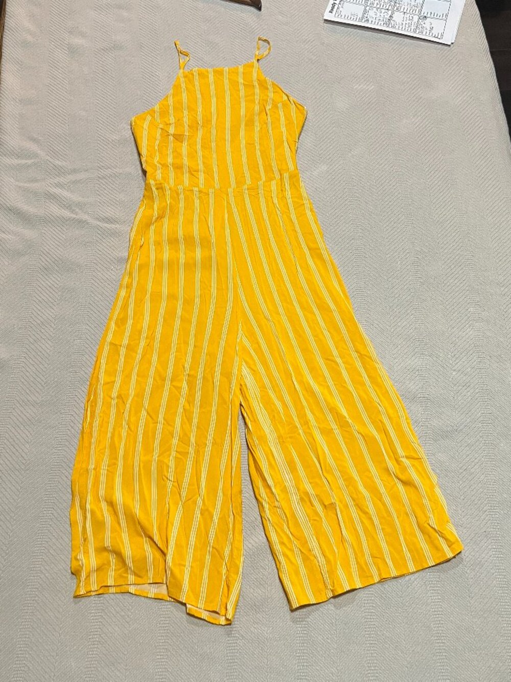 Gianni Bini GB Jumpsuit Romper Spaghetti Strap Jumper Yellow Pinstripe Sz Medium